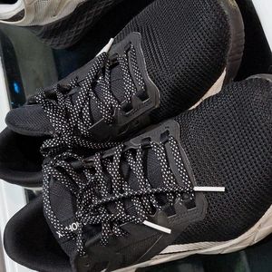 Men sneakers